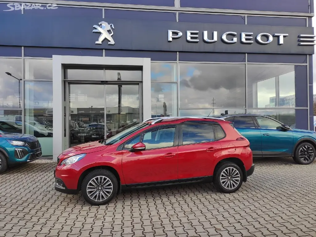 Peugeot 2008, ACTIVE 1.2 110k MAN6 1.majitel